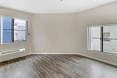 4th image of 29876 Opal St #401