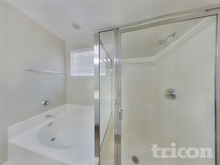 9827 Spinnaker Creek Ave — Photo 8