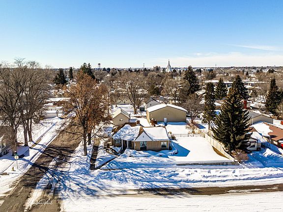 5th image of 607 Highland Dr