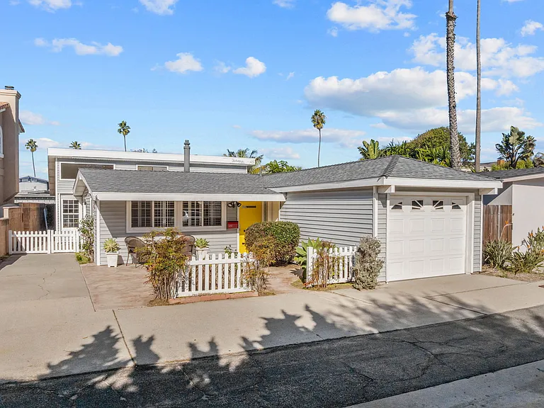 1251 Devon Ln — Photo 1