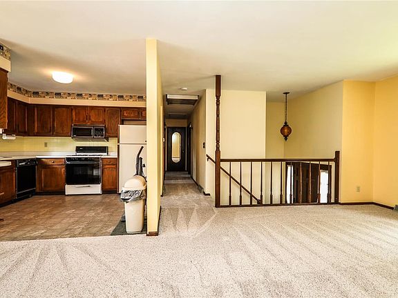 4th image of 716 W Airwood Dr
