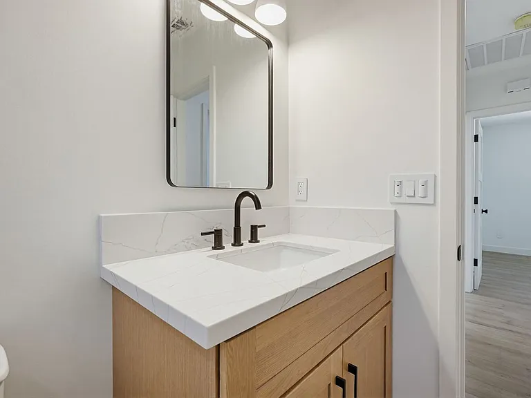 2036 Pomona Ave #A — Photo 19