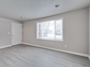 2265 Farlin Ave APT 5, Green Bay, WI 54302