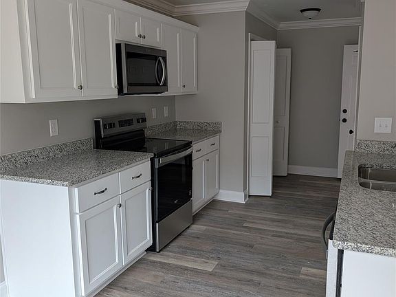 4th image of 4178 Saltwood Dr