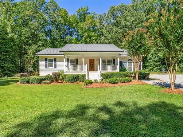 2011 Carey Station Rd, Greensboro, GA 30642