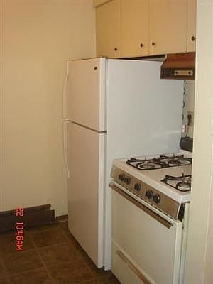 2nd image of 3210 W Wells St APT 214