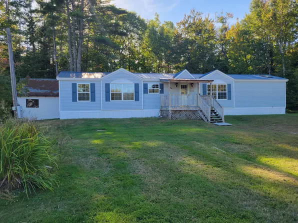 100 River Road, Howland, ME 04448