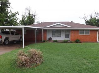 200 W 5th St #TOWNHOUSE, Olustee, OK 73560