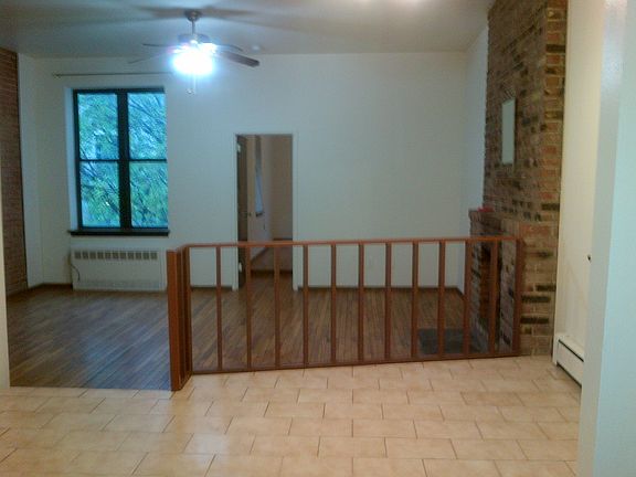 5th image of 103 W 75th St APT 5
