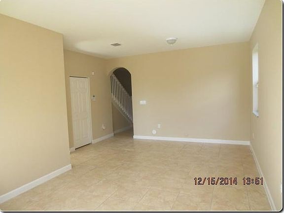 4th image of 2862 NE 2nd Dr