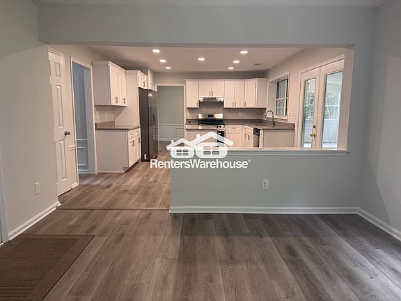 5th image of 4905 Tanners Spring Dr
