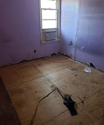 3rd image of 715 Linden Ave
