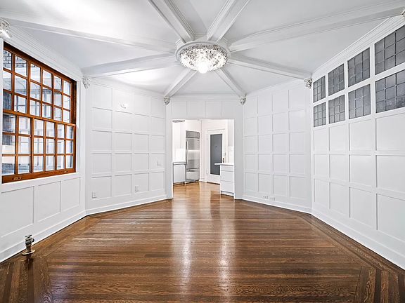 5th image of 527 Cathedral Pkwy #23