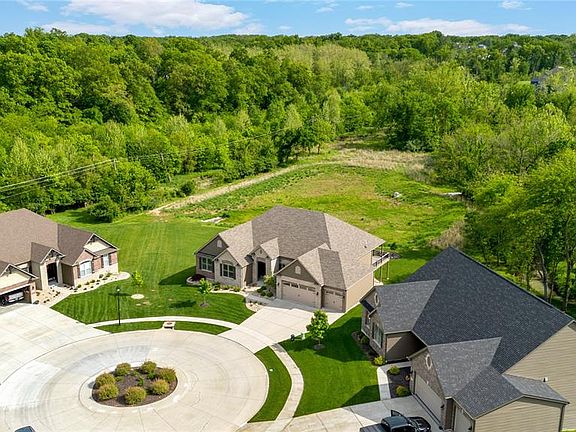 2nd image of 9 Keeney Creek Ct