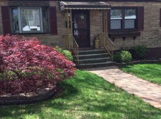 208 Stavola Pl, Maywood, NJ 07607