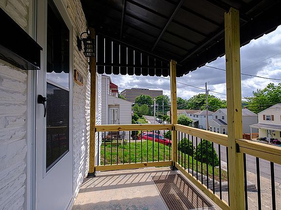 2nd image of 701 Hestor Dr