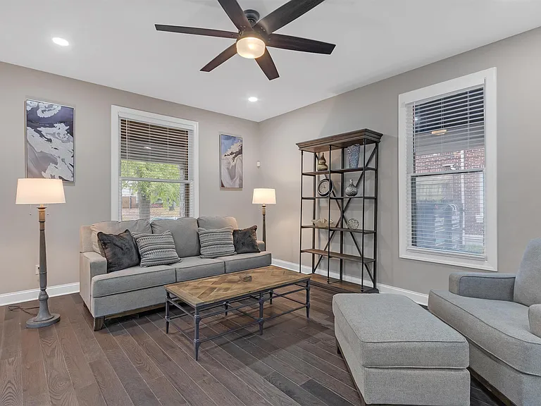 1295 Vinton Ave — Photo 6