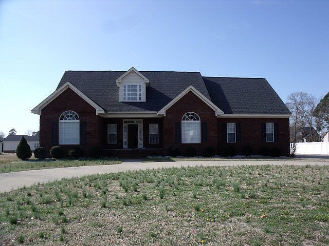 1st image of 206 Sevendales Dr