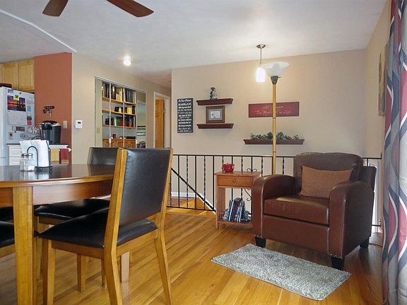 4th image of 2608 Prescott Dr