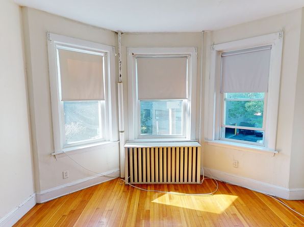 31 Lancaster Ter #13