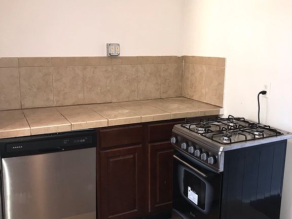 2nd image of 843 S 8th Ave #1