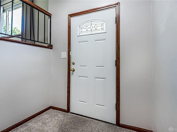 2nd image of 7950 Honeysuckle Ln