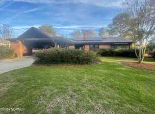 310 N Martin St, Mount Olive, NC 28365
