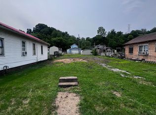 1814 Sycamore St, Kenova, WV 25530