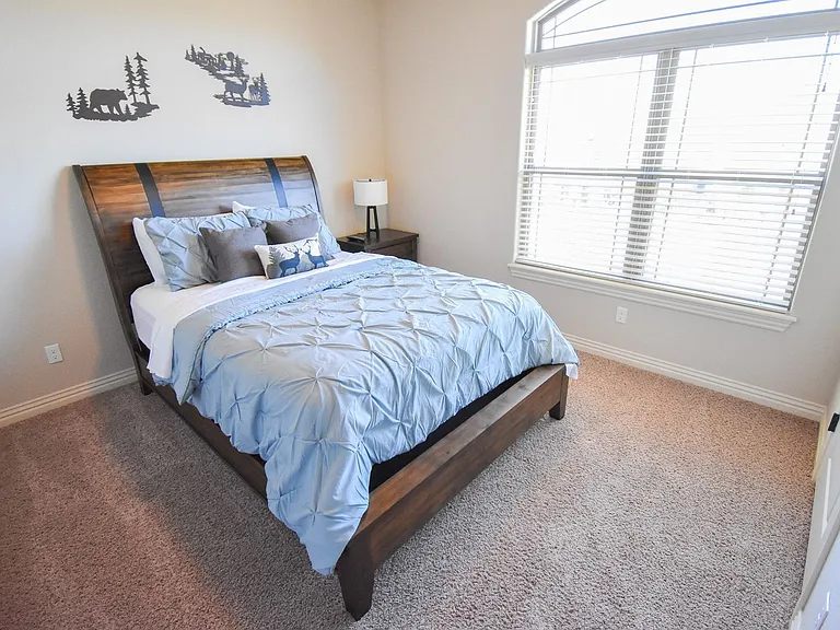 562 N Salem Rd — Photo 22