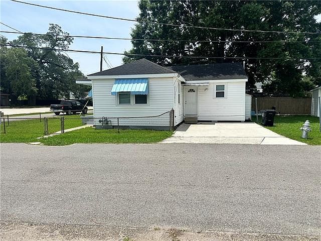 1st image of 106 Elodie Ave