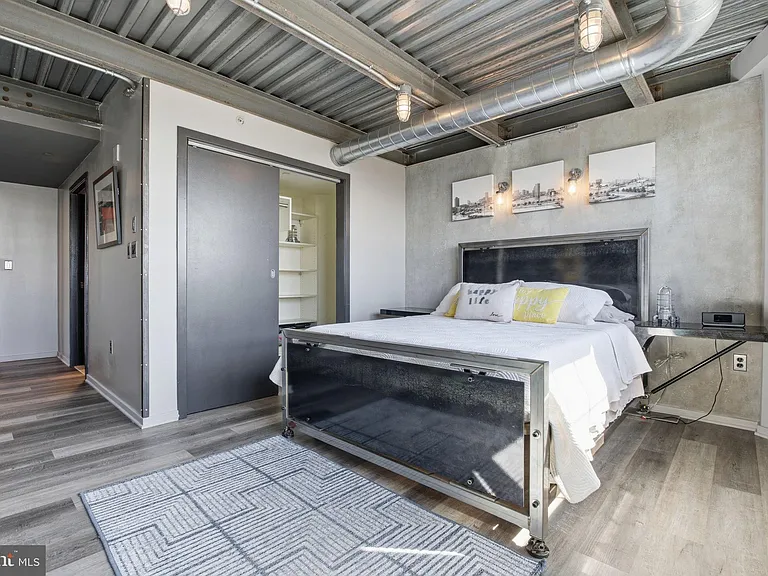 1200 Steuart St #1119 — Photo 16
