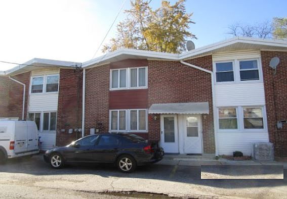 1st image of 1329 Highland Dr