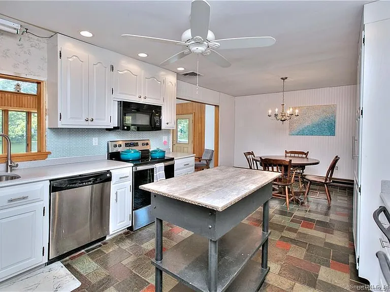 151 Sasapequan Rd — Photo 9