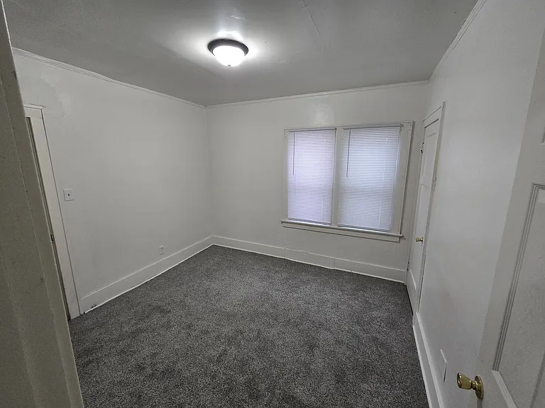 3609 N 22nd St — Photo 11