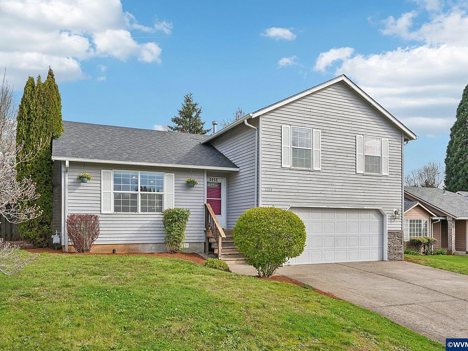 1st image of 2253 Mosswood Ct S