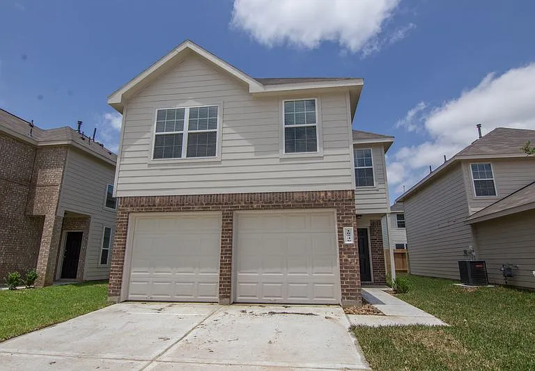 18546 Rock Flats Ravine Dr — Photo 1