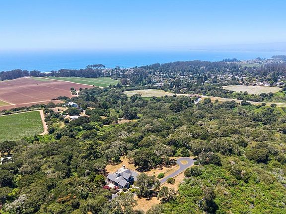 2nd image of 360 Babe Thompson Rd