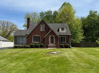7679 S Eastland Rd, Cleveland, OH 44130