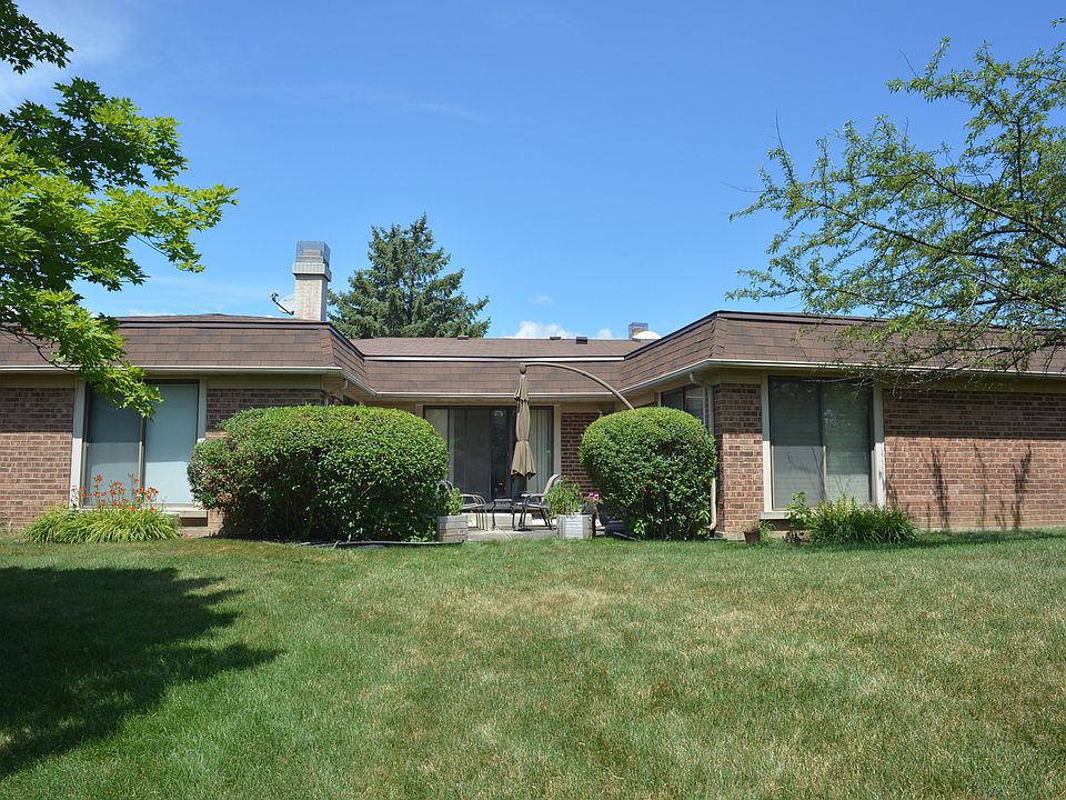 1st image of 2529 Burgundy Ln