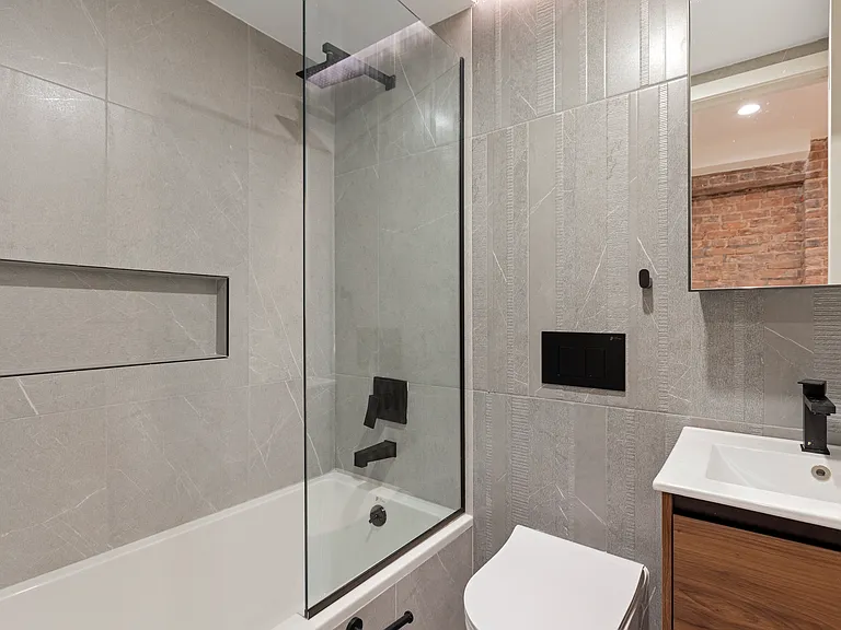 140 Mulberry St #3B — Photo 4
