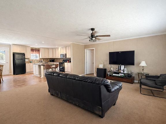 4th image of 207 Baldy Murphy Rd