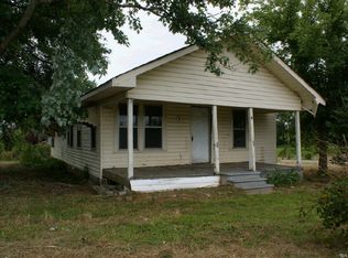 14 Oliver Rd, Albertville, AL 35951