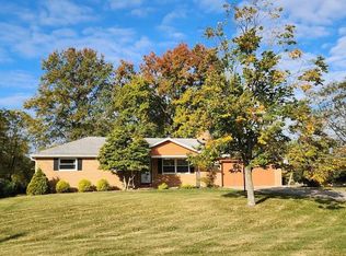 9023 Saxton Dr, West Chester, OH 45069