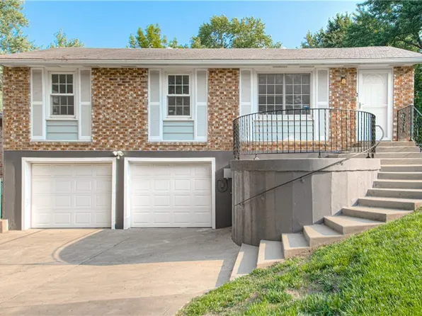 700 NE 113th Ter, Kansas City, MO 64155