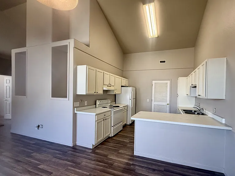 2457 Thunder Mountain Dr — Photo 5