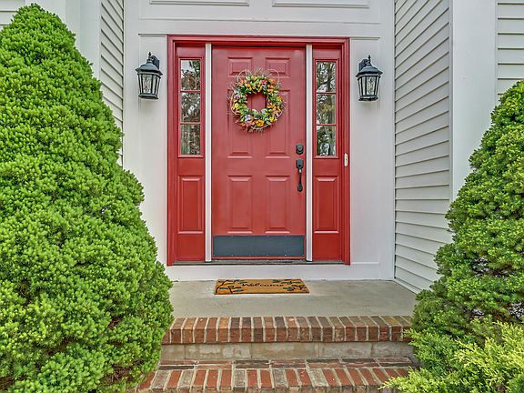 5th image of 278 Ashewood Ct