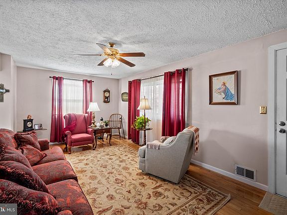 5th image of 1633 Tieman Dr