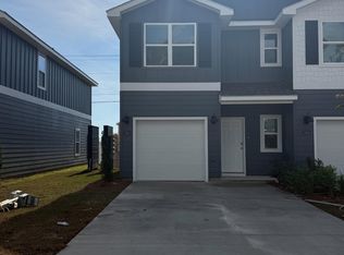 7828 Reagan Ct, Ocean Springs, MS 39564