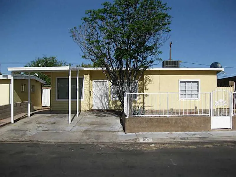 5 bed, 1034 sqft, $1,780 — Photo 1