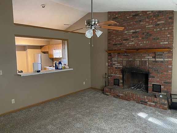 2nd image of 3823 Del Ray Ave #A
